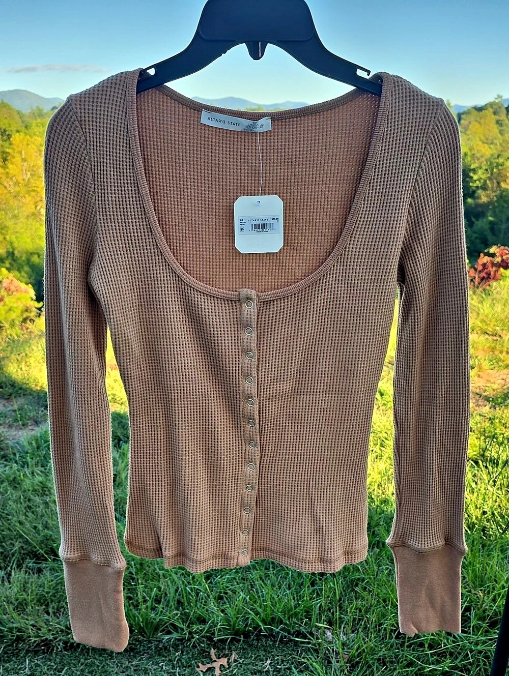 Altar'd State Waffle Knit Scoop Neck Long Sleeve Brown NWT - Picture 1 of 4